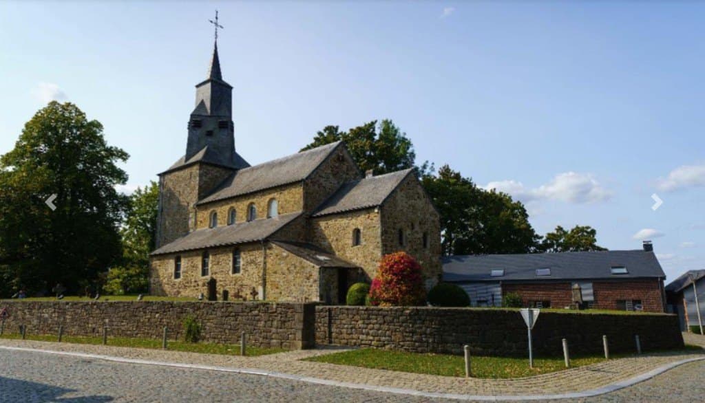 Église et village de Waha en Ardenne